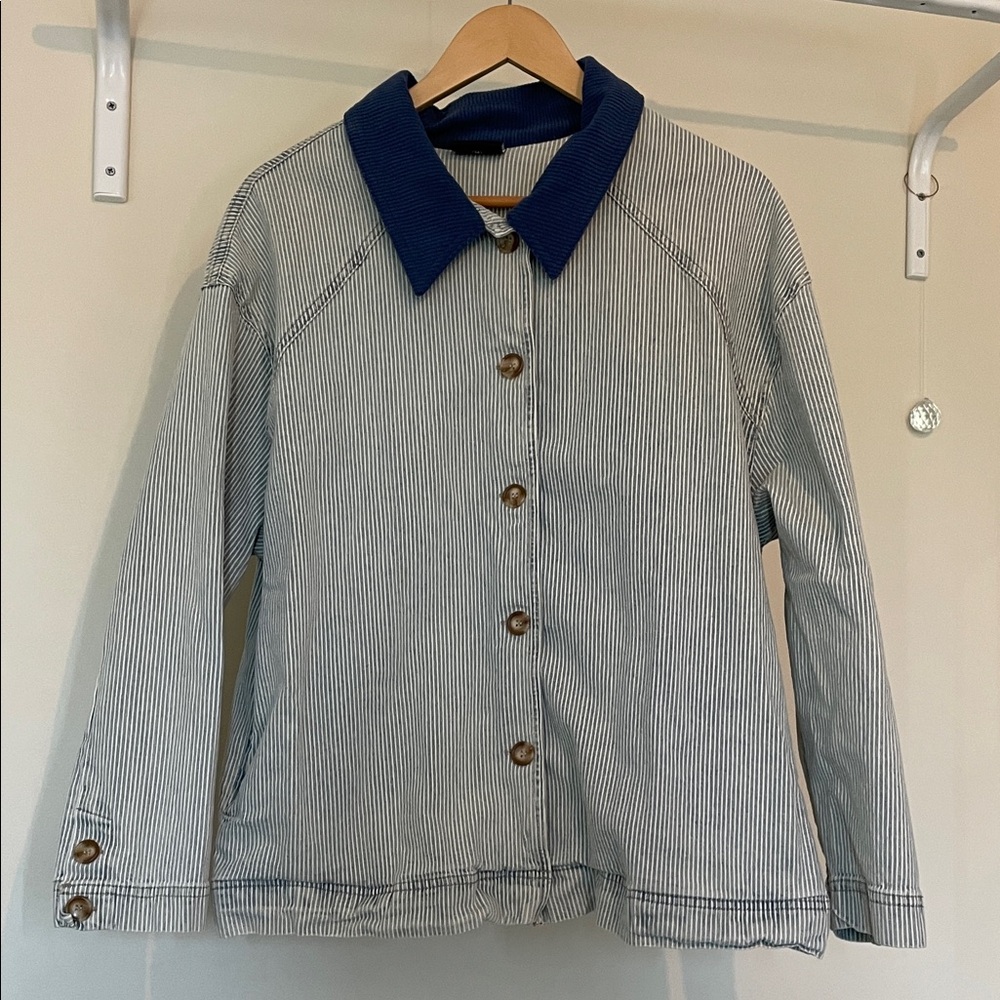 Women’s Striped Button-Up Jacket with Navy Collar
